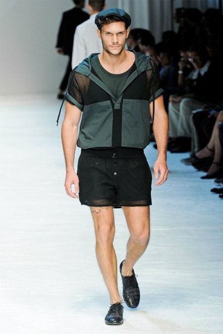 MILAN FASHION WEEK: DOLCE & GABBANA SPRING 2012