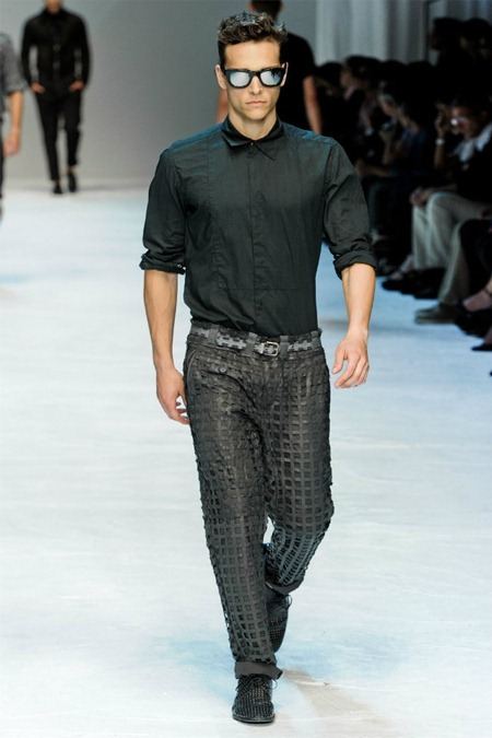 MILAN FASHION WEEK: DOLCE & GABBANA SPRING 2012