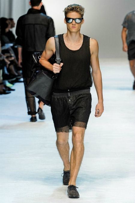 MILAN FASHION WEEK: DOLCE & GABBANA SPRING 2012