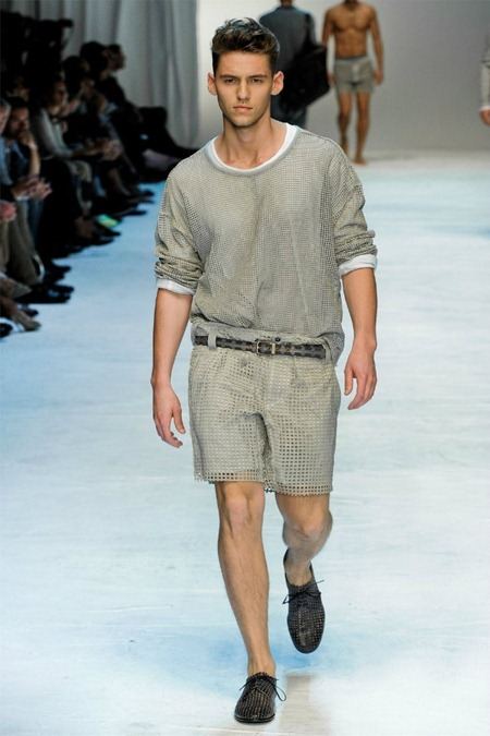 MILAN FASHION WEEK: DOLCE & GABBANA SPRING 2012