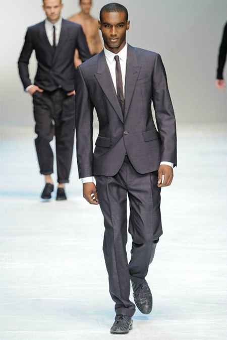 MILAN FASHION WEEK: DOLCE & GABBANA SPRING 2012