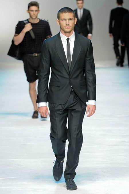 MILAN FASHION WEEK: DOLCE & GABBANA SPRING 2012