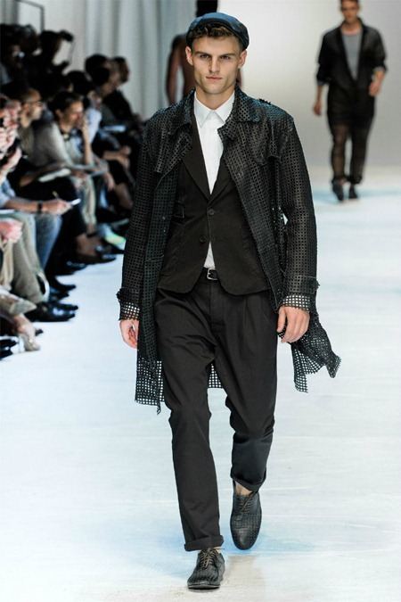 MILAN FASHION WEEK: DOLCE & GABBANA SPRING 2012