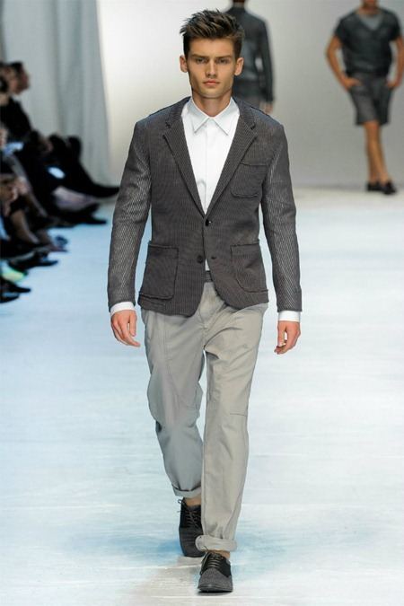 MILAN FASHION WEEK: DOLCE & GABBANA SPRING 2012