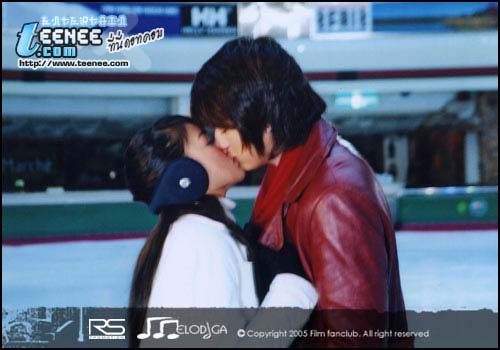 หิมะใต้พระจันทร์