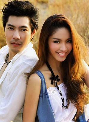 น้ำชา ชีรณัฐ – ก้อง กรุณ รักร้างแต่ยังไม่อยากจบ