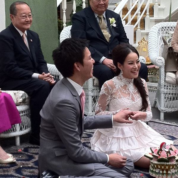 หนิง ปณิตา - จิน จรินทร์ ควงคู่วิวาห์หวาน ส่งท้ายปี