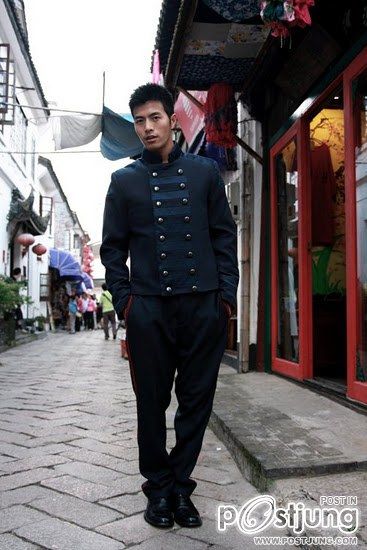 หน่มหล่อขาประจำแฟชั่นหน้าหนาว