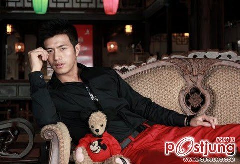 หน่มหล่อขาประจำแฟชั่นหน้าหนาว