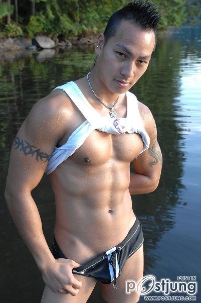 ตี๋แซ่บๆซีสสๆล่ำๆ