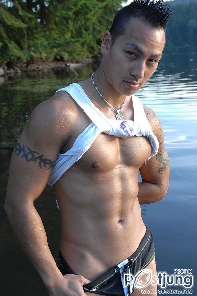 ตี๋แซ่บๆซีสสๆล่ำๆ