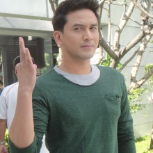 พี่ป๋อหล่อทะเล้น