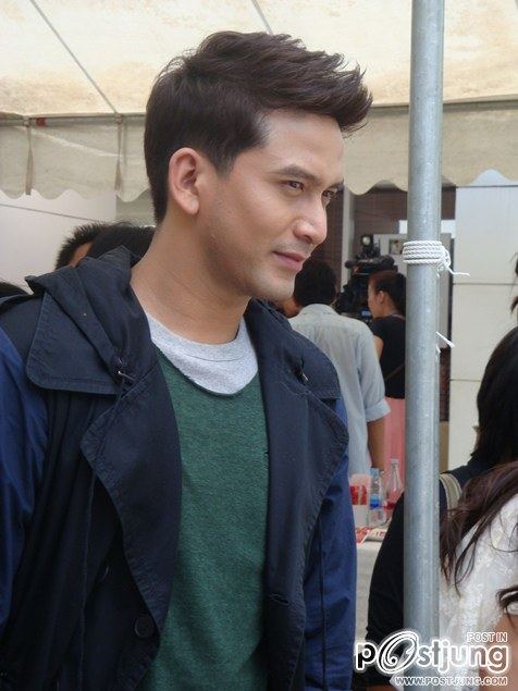 พี่ป๋อหล่อทะเล้น