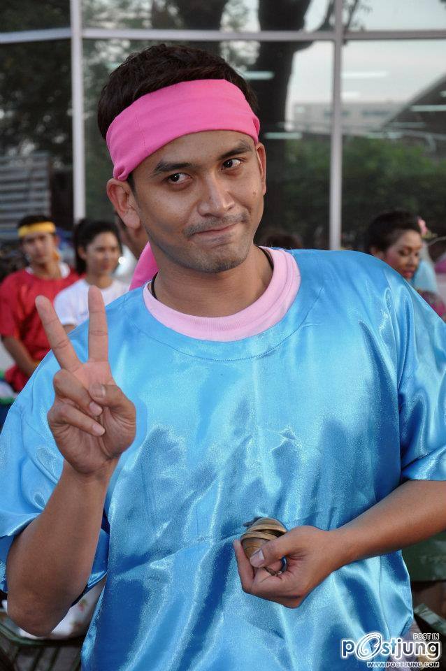 พี่ป๋อหล่อทะเล้น