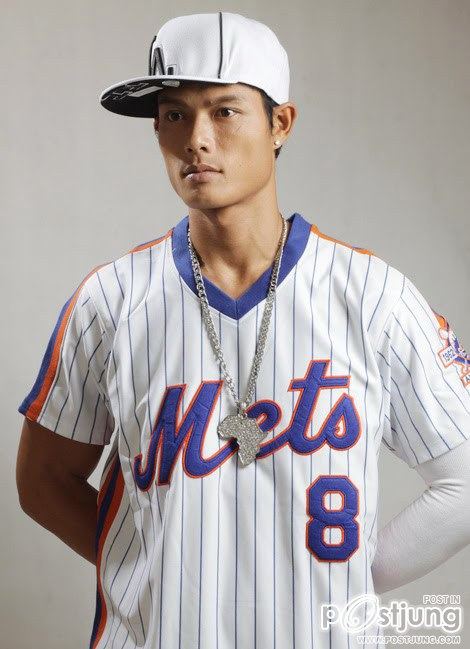 ตี๋หน้าบ้านๆแต่หุ่นยอดมาก