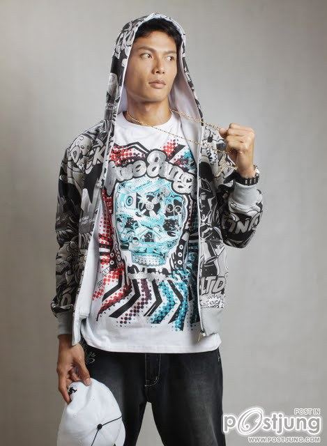 ตี๋หน้าบ้านๆแต่หุ่นยอดมาก