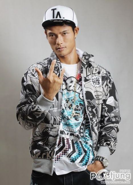 ตี๋หน้าบ้านๆแต่หุ่นยอดมาก