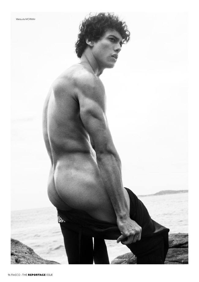 RODRIGO BRAGA IN "EXTREME POINT BREAK"