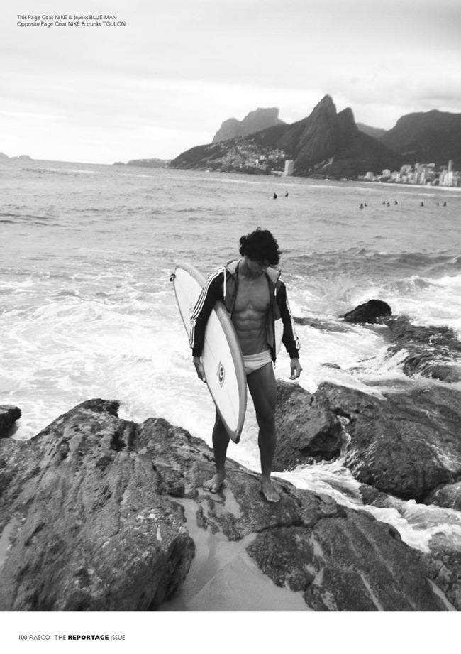 RODRIGO BRAGA IN "EXTREME POINT BREAK"