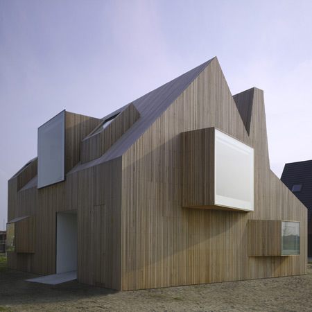 Wood Home Design in Netherlands - fascinating countryside architecture!
