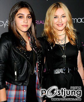 ลูกสาวรับไม่ได้ อับอายที่มีแม่อย่าง มาดอนน่า...