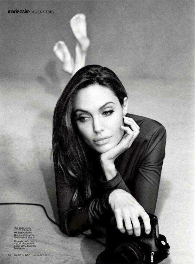 MARIE CLAIRE MAGAZINE: ANGELINA JOLIE IN "UNSTOPPABLE ANGELINA"