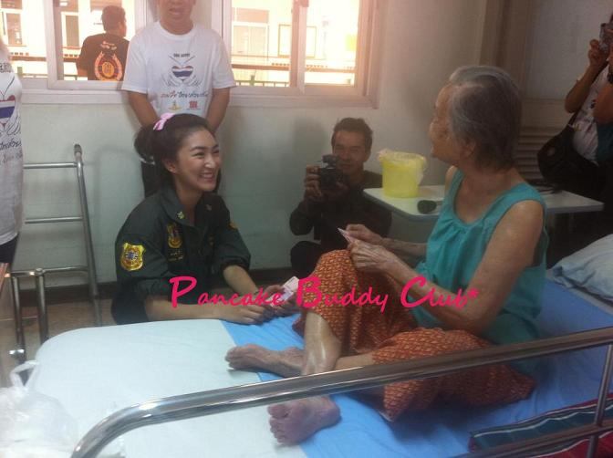 พี่ แพนเค้ก กับงาน การ กุศล 1