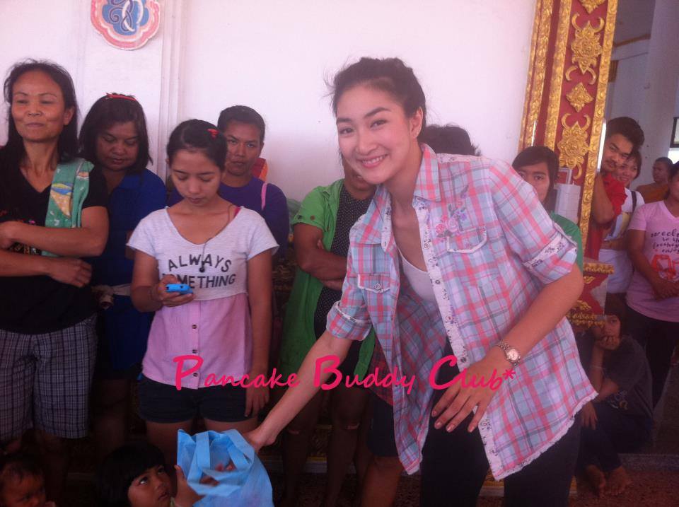 พี่ แพนเค้ก  กับงาน การ กุศล 6