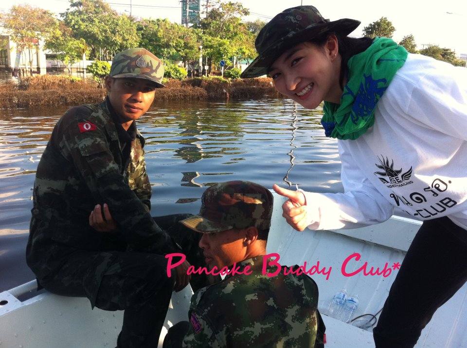 พี่ แพนเค้ก  กับงาน การ กุศล 7