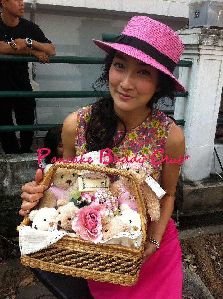 พี่ แพนเค้ก  กับงาน การ กุศล 9