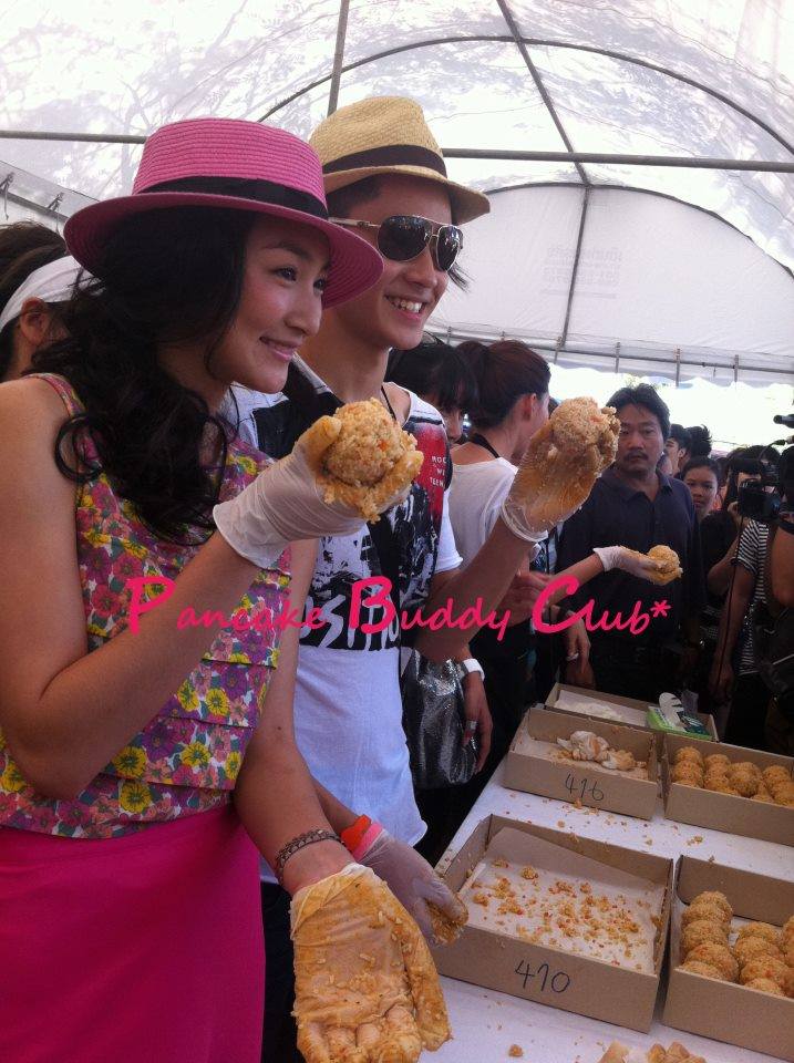 พี่ แพนเค้ก  กับงาน การ กุศล 9