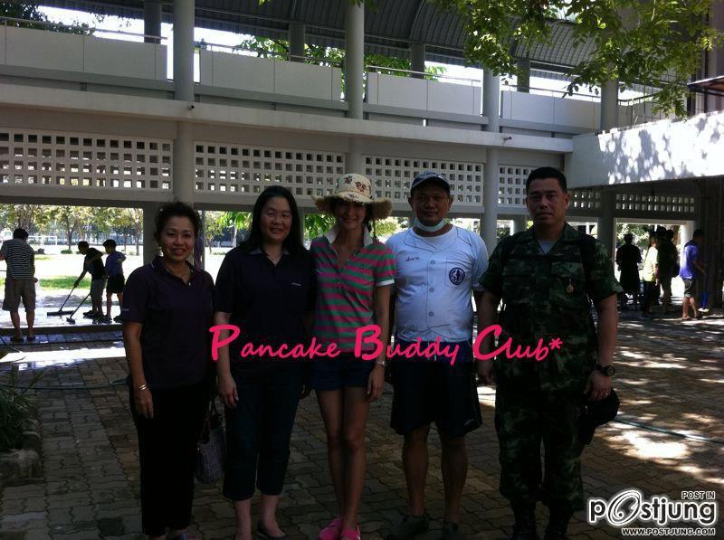 พี่ แพนเค้ก  กับงาน การ กุศล 17