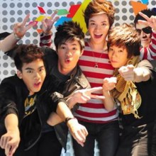 [AF8] ต้น-เจมส์-เต๋า-คชา @ รายการเช้าดูวู้ดดี้ 14/12/11