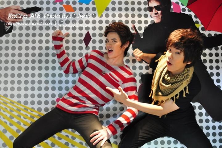 [AF8] ต้น-เจมส์-เต๋า-คชา @ รายการเช้าดูวู้ดดี้ 14/12/11