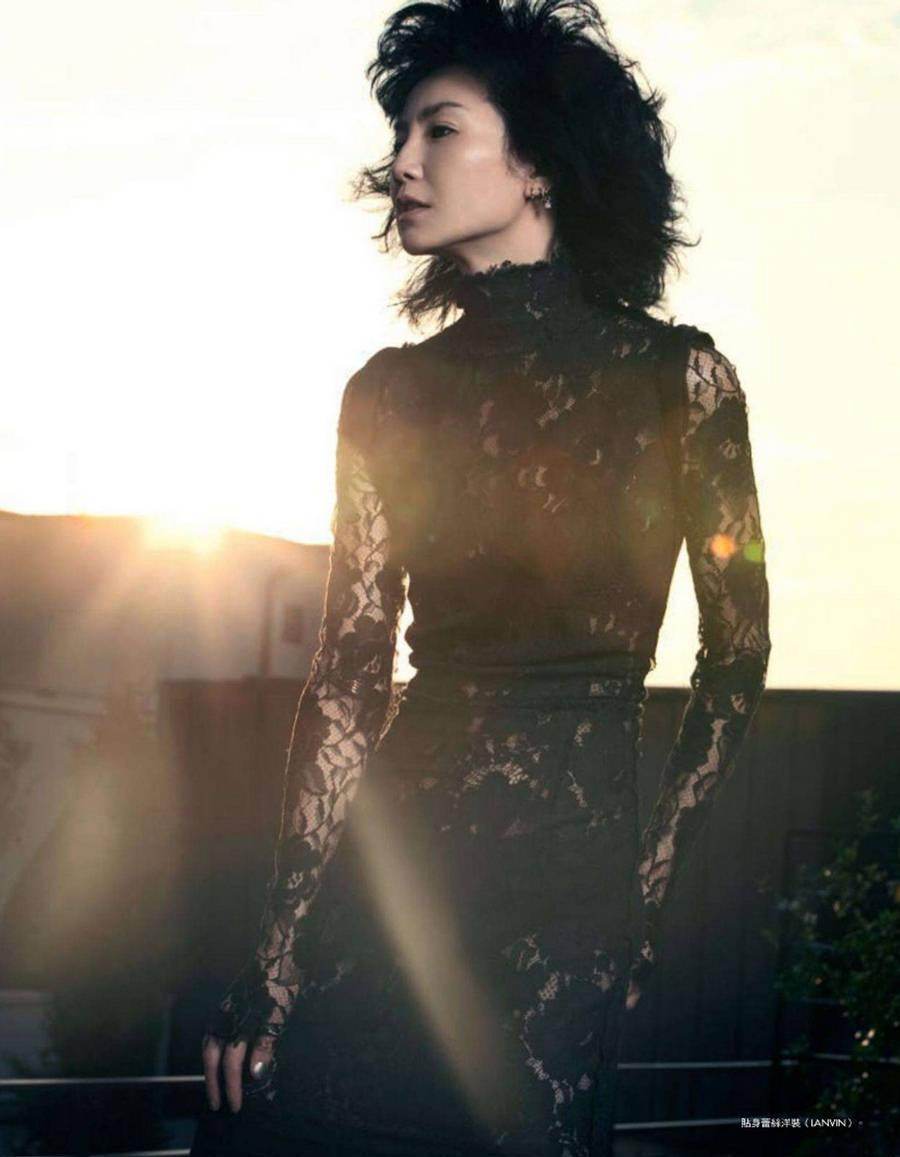 Maggie Cheung @ Elle Taiwan December 2011