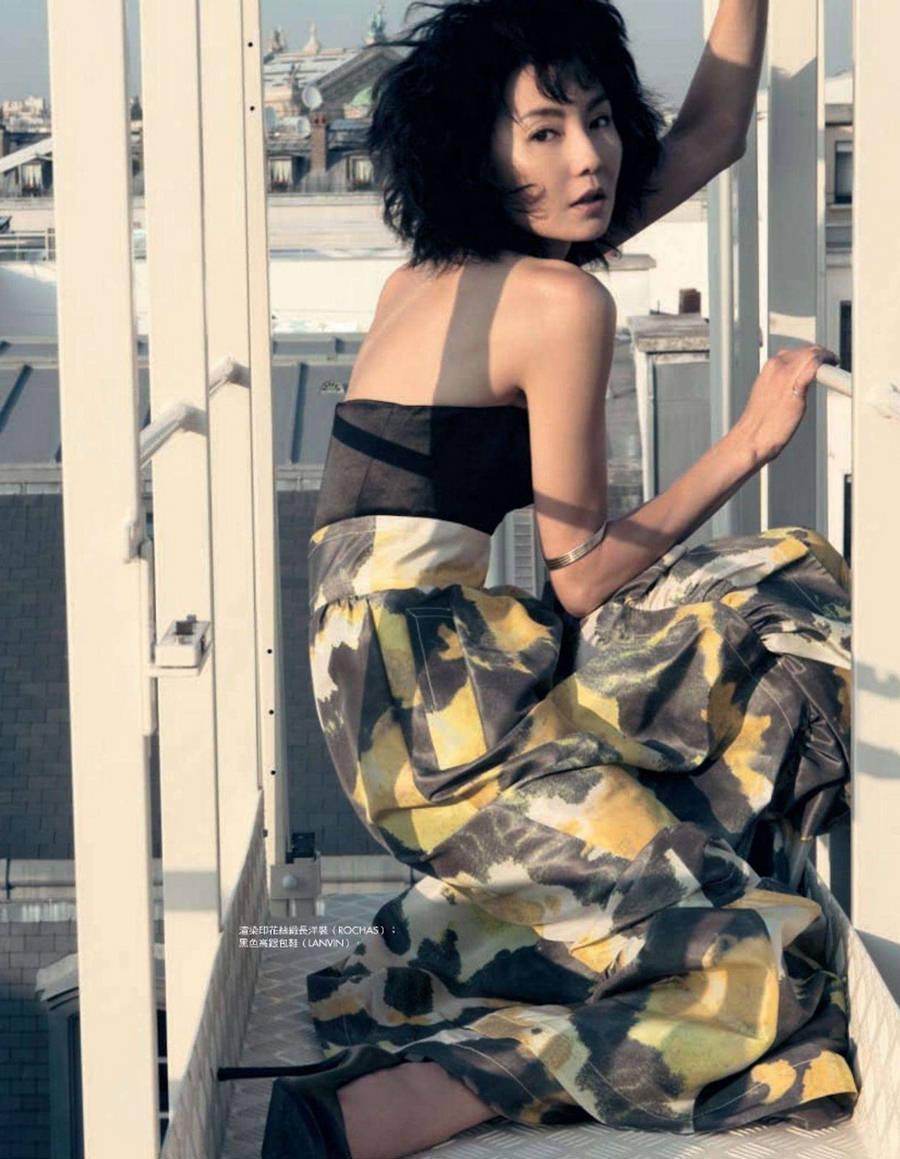 Maggie Cheung @ Elle Taiwan December 2011