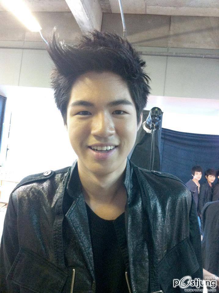 [AF8] ต้น-เจมส์-แพรว-เฟรม-เต๋า-คชา @ LIPS vol. 13 no. 10 November 2011