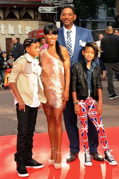 10. ครอบครัว วิลล์ สมิธ กับชุดออกงานแทบทุกชุด