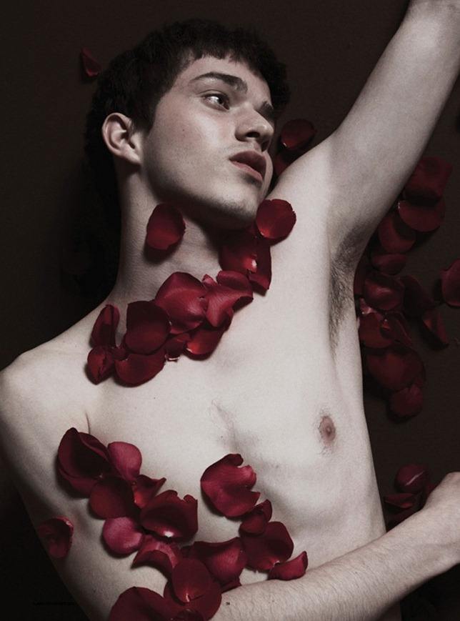 U MAG: LOSING MY RELIGION BY PHOTOGRAPHER HUGO TONI