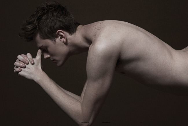 U MAG: LOSING MY RELIGION BY PHOTOGRAPHER HUGO TONI