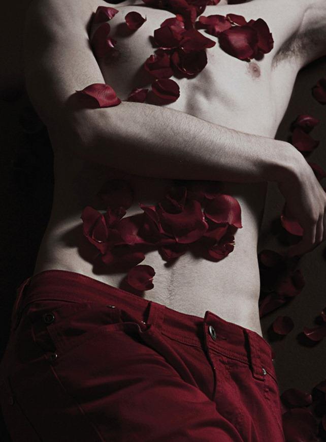 U MAG: LOSING MY RELIGION BY PHOTOGRAPHER HUGO TONI