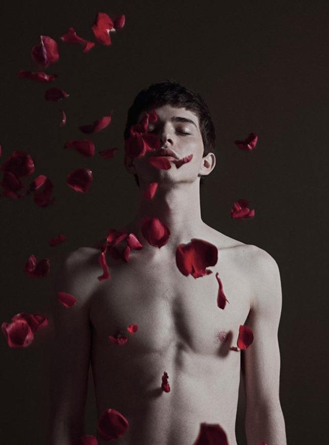 U MAG: LOSING MY RELIGION BY PHOTOGRAPHER HUGO TONI