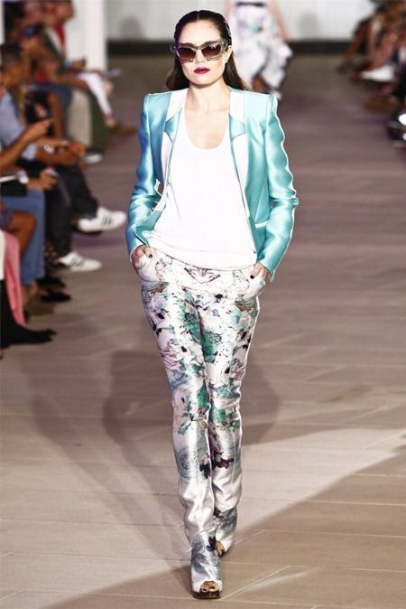 NEW YORK FASHION WEEK: PRABAL GURUNG SPRING 2012