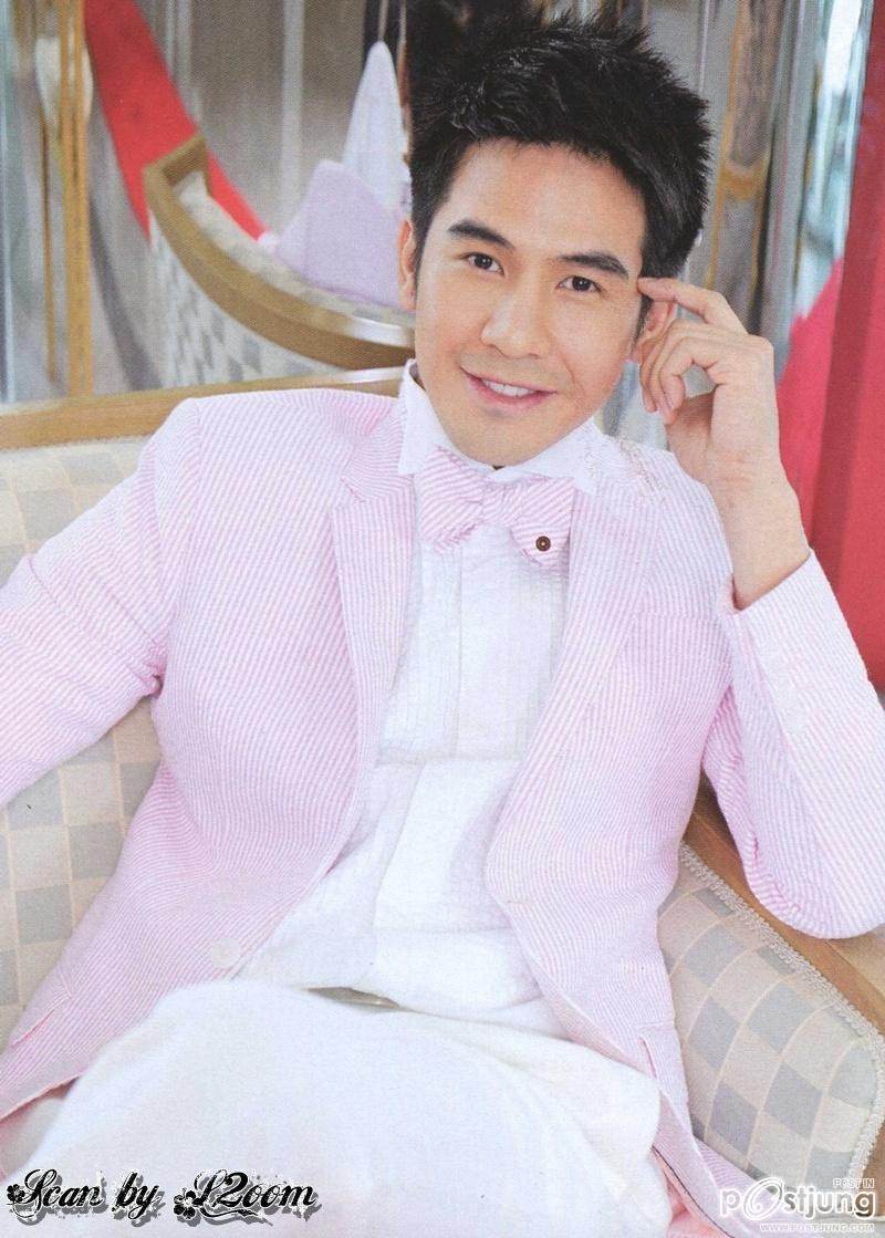 โป๊บ-ธนวรรธน์ @ ขวัญเรือน no.962 December 2011