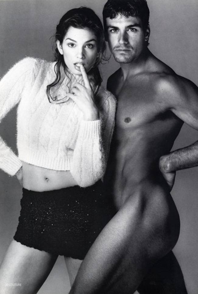 WE ♥ VERSACE: CLAUDIA SCHIFFER & CINDY CRAWFORD FOR VERSACE FALL 1994 BY PHOTOGRAPHER RICHARD AVEDON