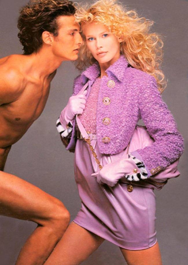 WE ♥ VERSACE: CLAUDIA SCHIFFER & CINDY CRAWFORD FOR VERSACE FALL 1994 BY PHOTOGRAPHER RICHARD AVEDON