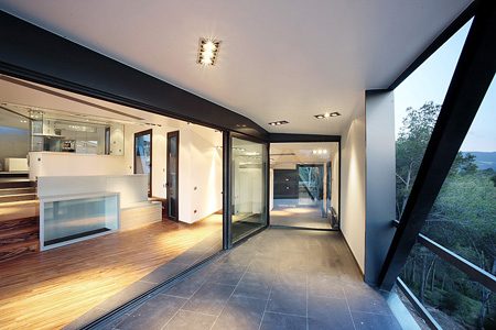 Rooftop Golf Course House