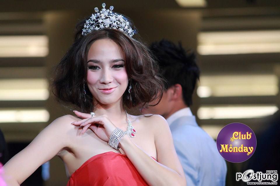 สวยเริ่ดไปกับ"อั้ม พัชราภา"เซทนี้ชุดราตรียาว !!!!!