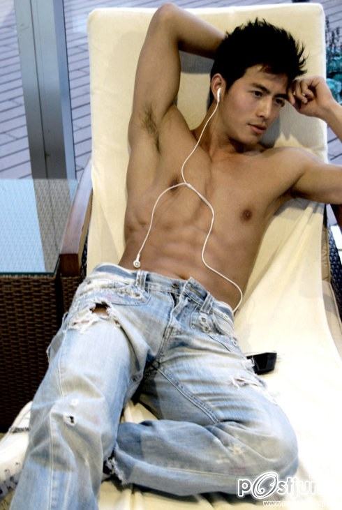 หนุ่มหล่อขาประจำPic Post