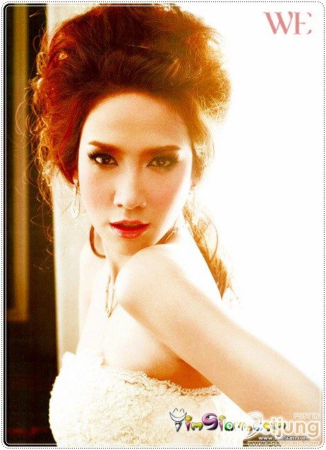 อั้ม หวานอมเปรี้ยว ในชุดแต่งงานสุดเิ่ริ่ด